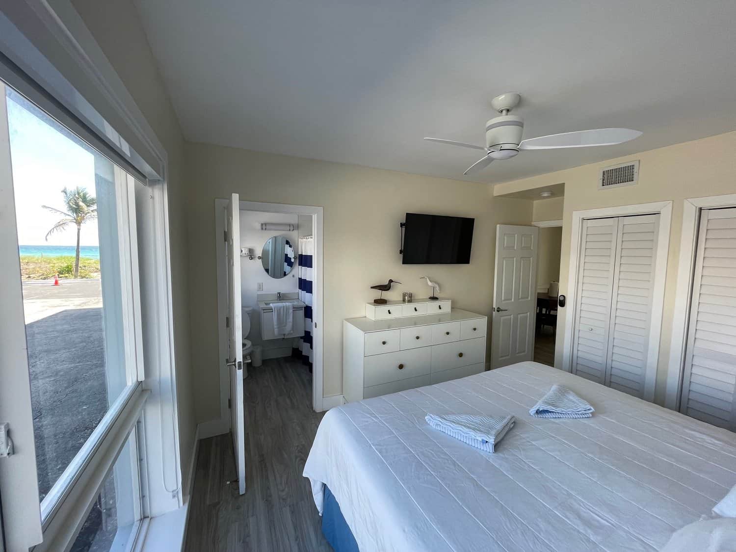 Shore View Hotel
