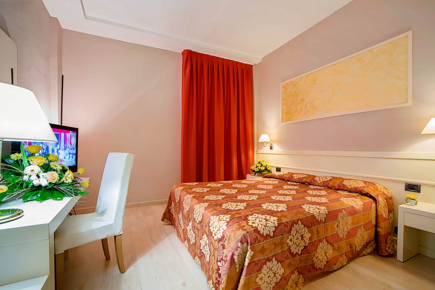 Euro Hotel