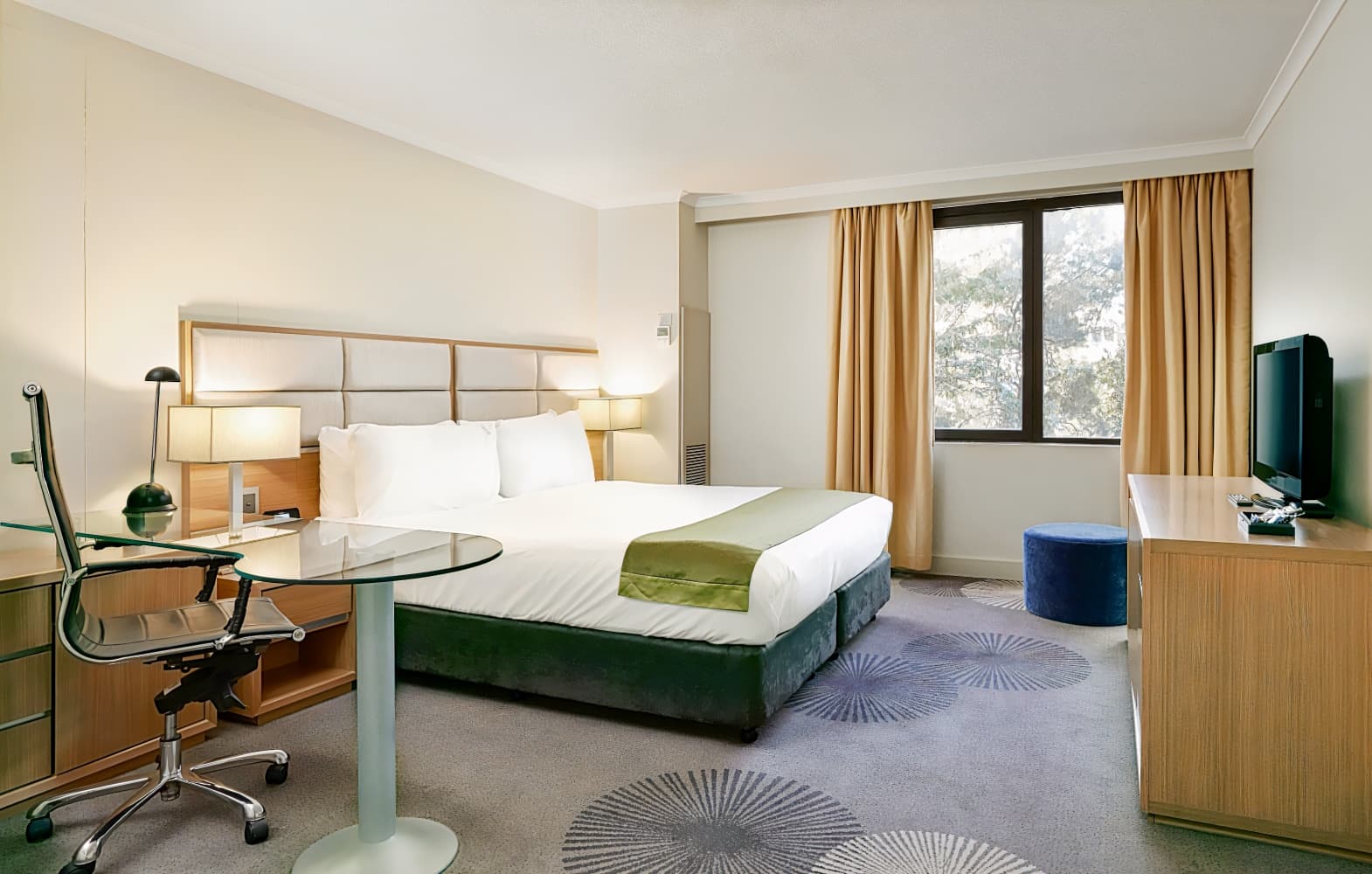 Holiday Inn Parramatta, an IHG Hotel