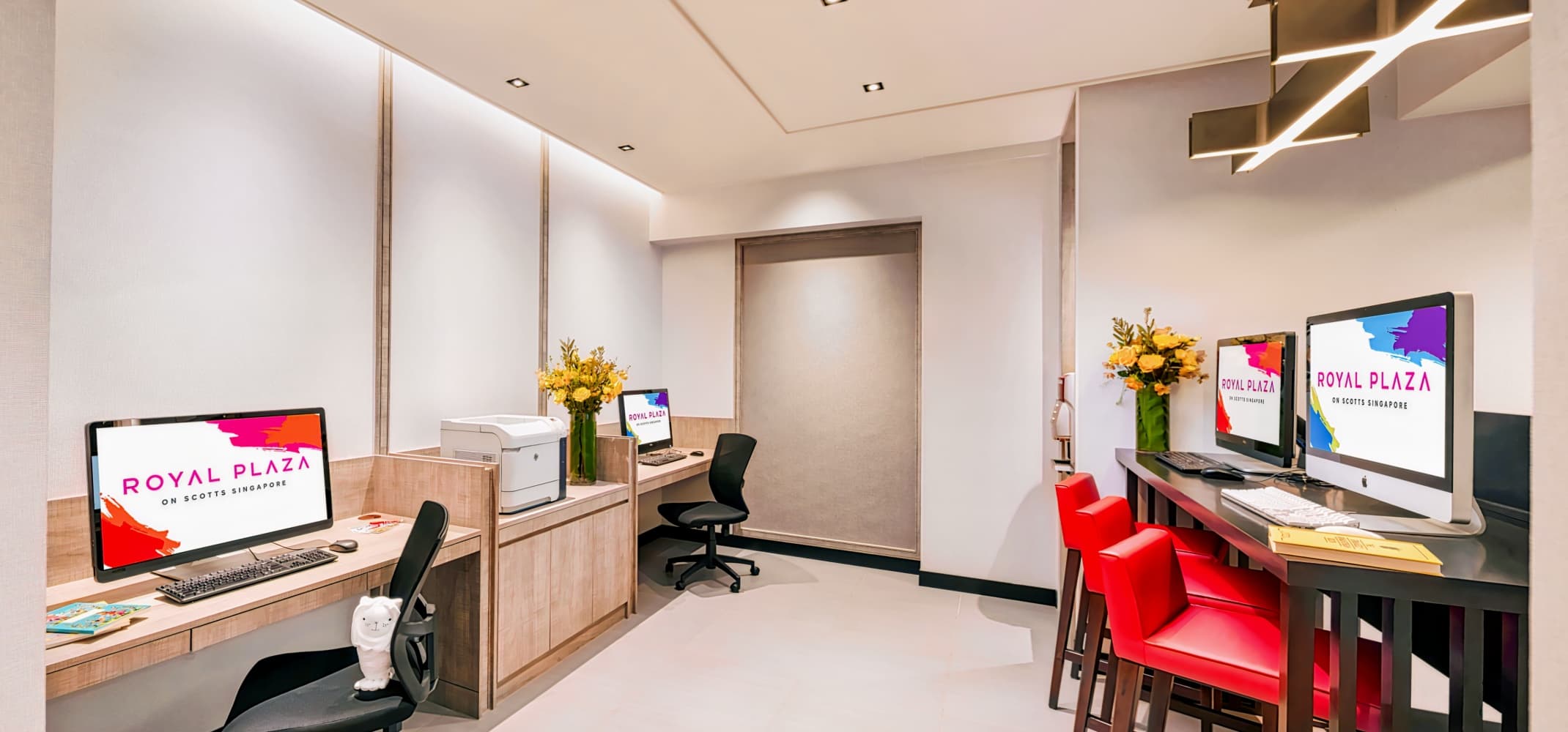 Royal Plaza on Scotts