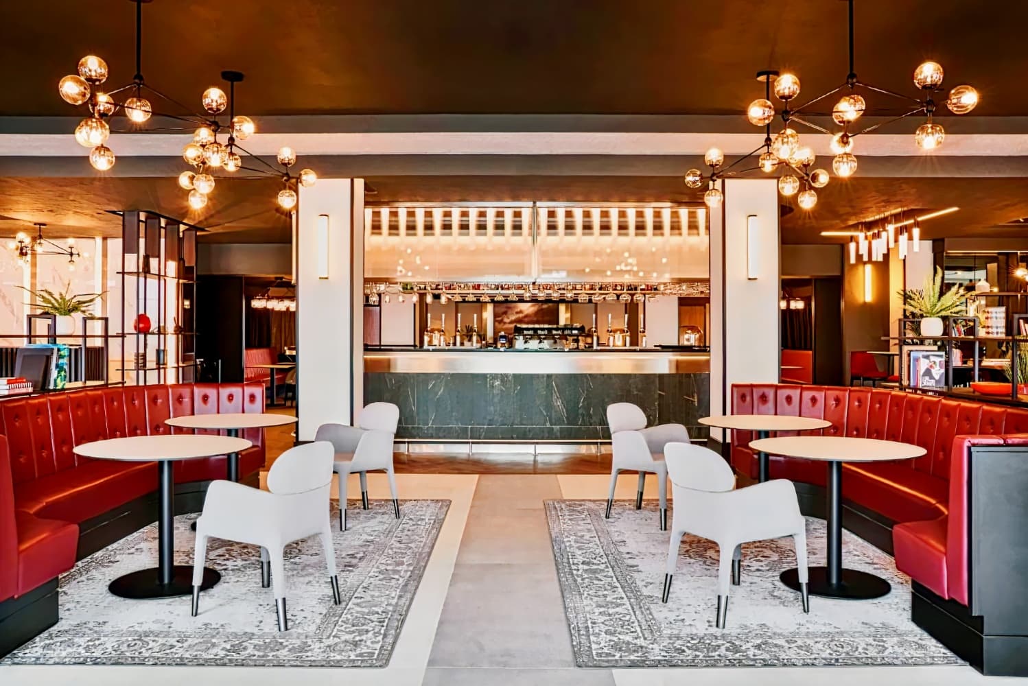 Radisson RED Heathrow