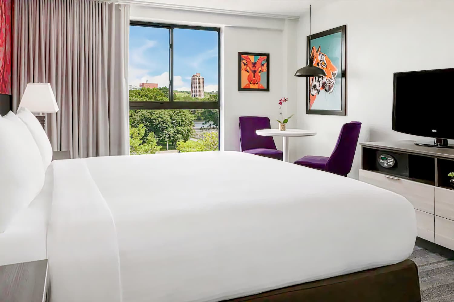 Studio Allston Hotel