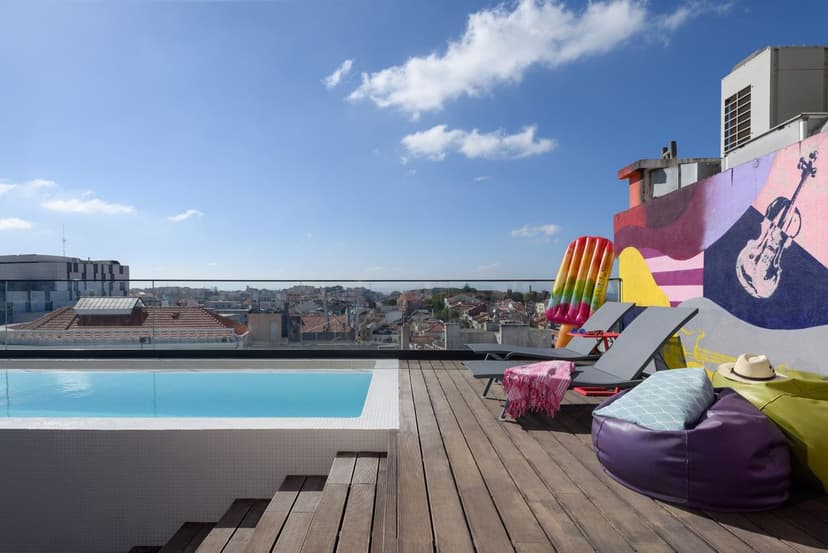 Moxy Lisbon City