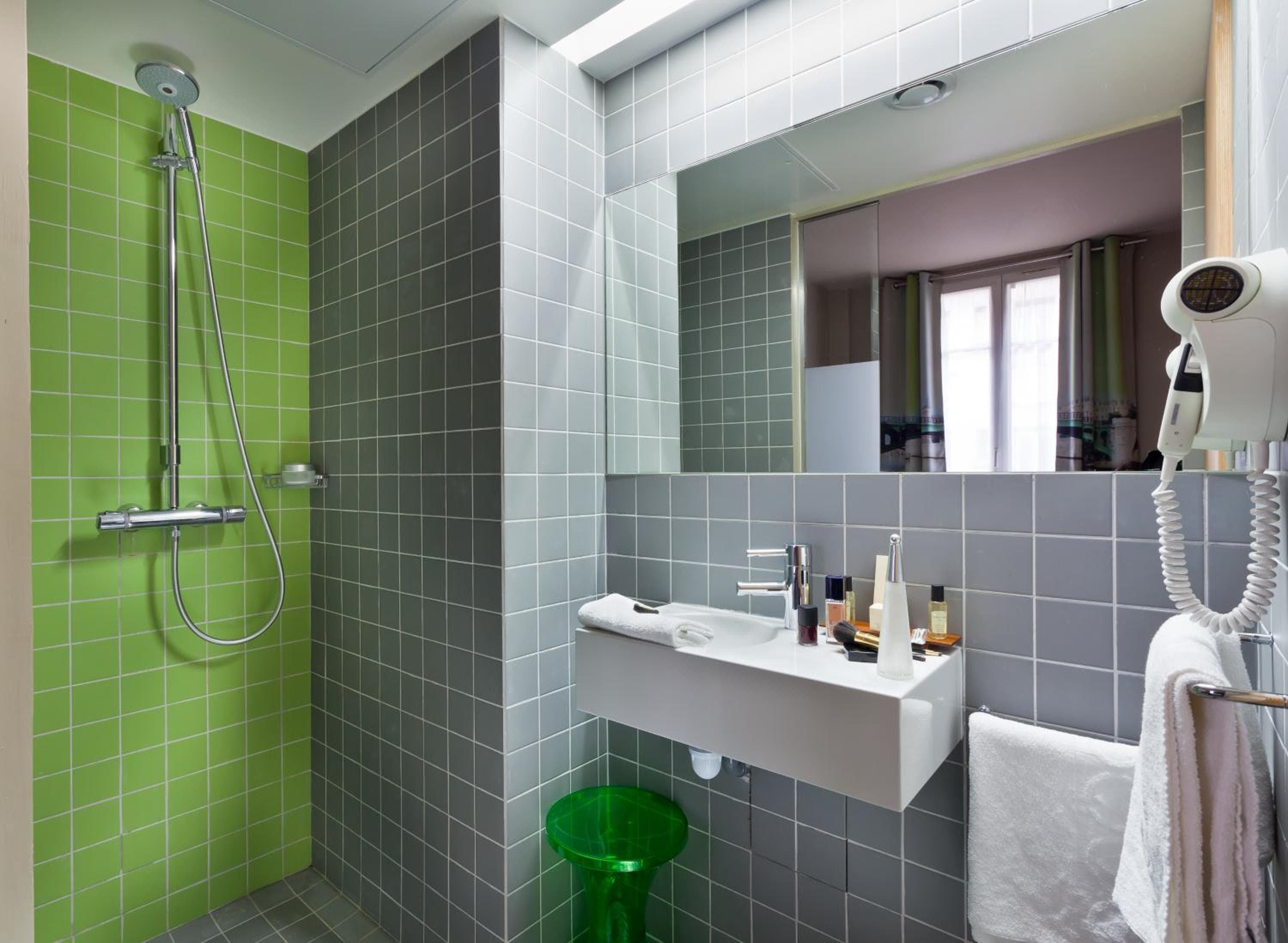 Hotel Glasgow Monceau by Patrick Hayat