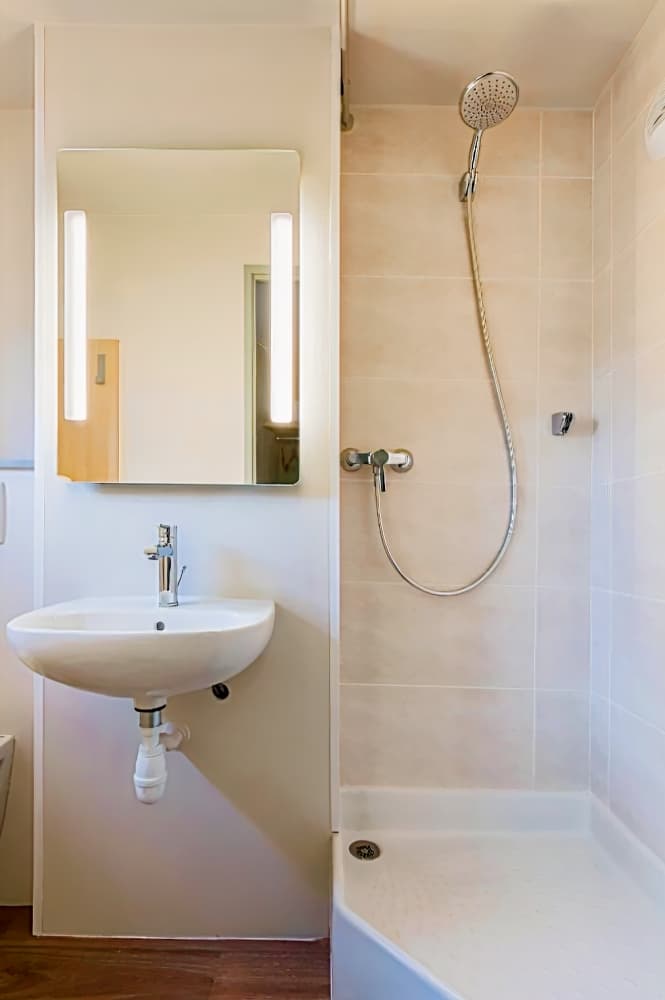 B&B HOTEL Rouen Centre