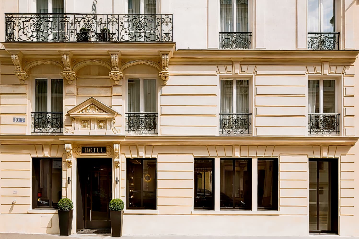 Le 10 BIS Hôtel