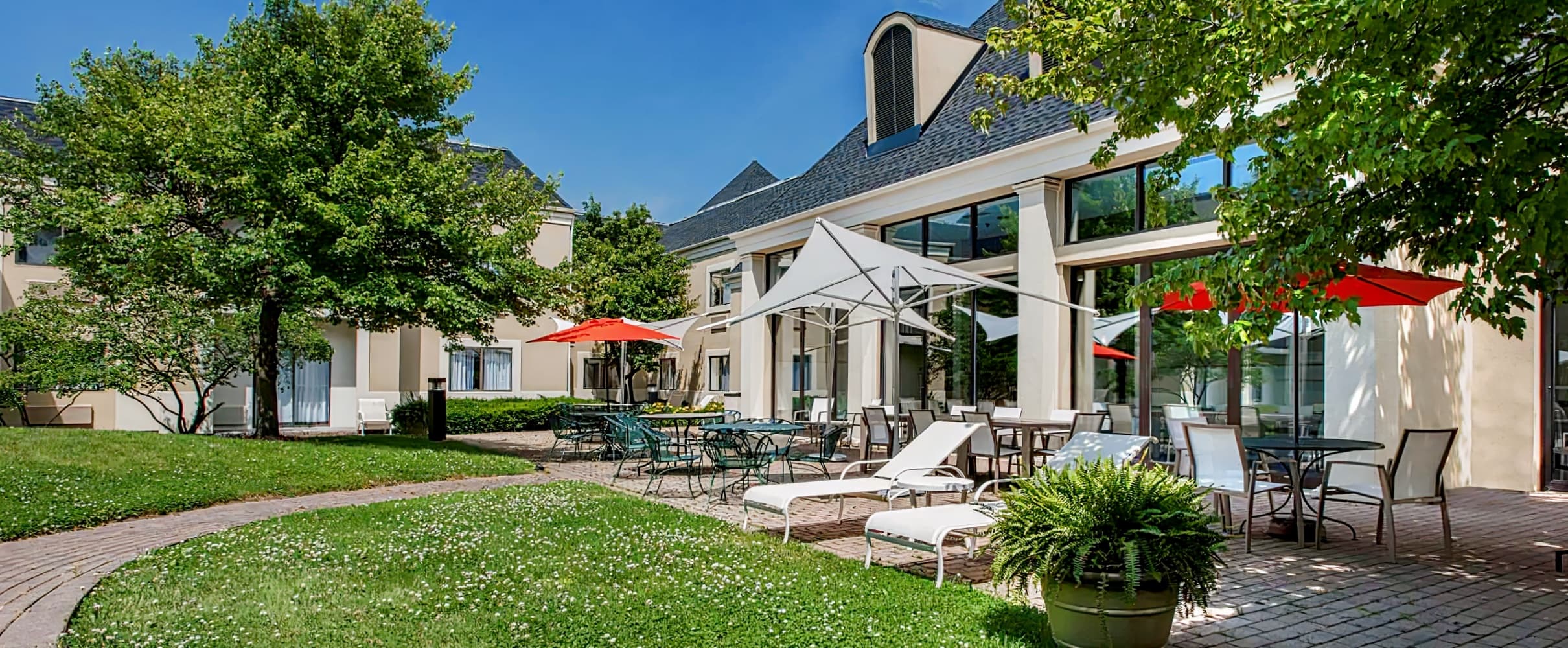 DoubleTree by Hilton Hotel Chicago Wood Dale-Elk Grove