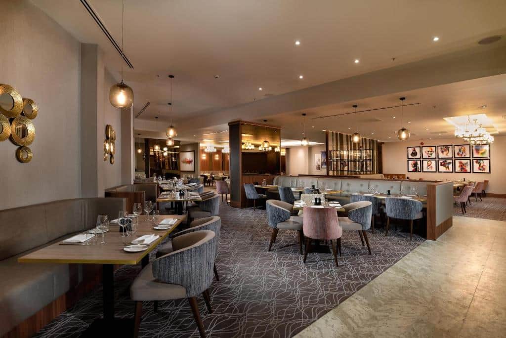 Crowne Plaza London Heathrow T4, an IHG Hotel