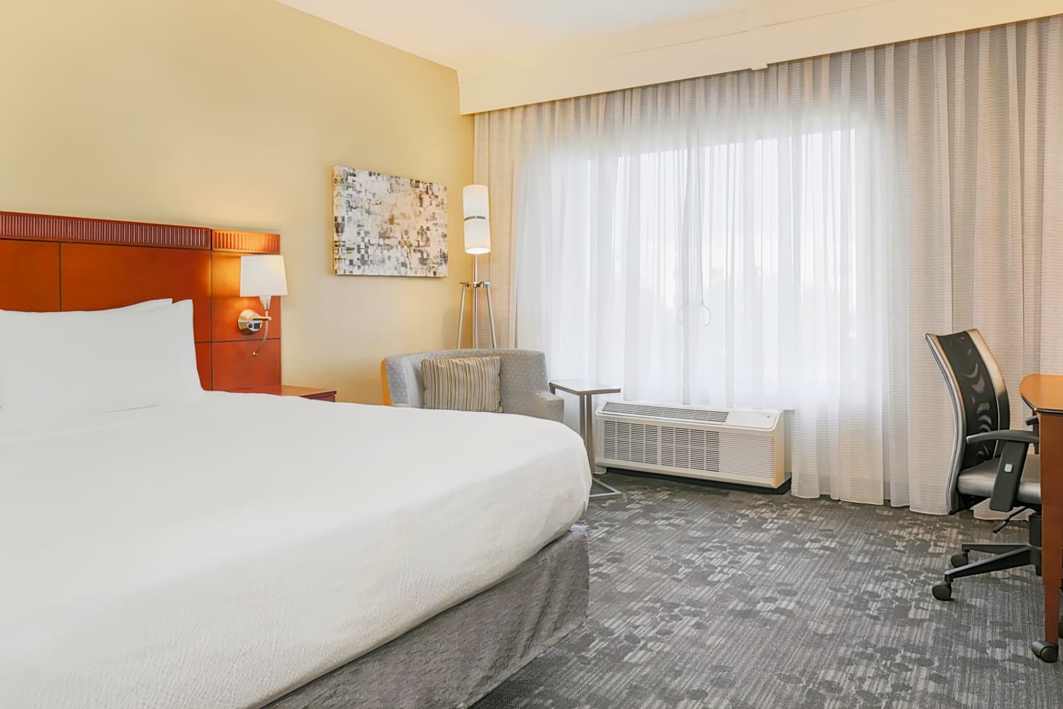 Courtyard by Marriott Austin Airport