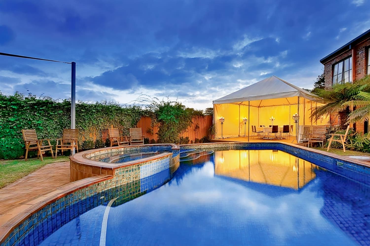 Best Western Plus Buckingham International