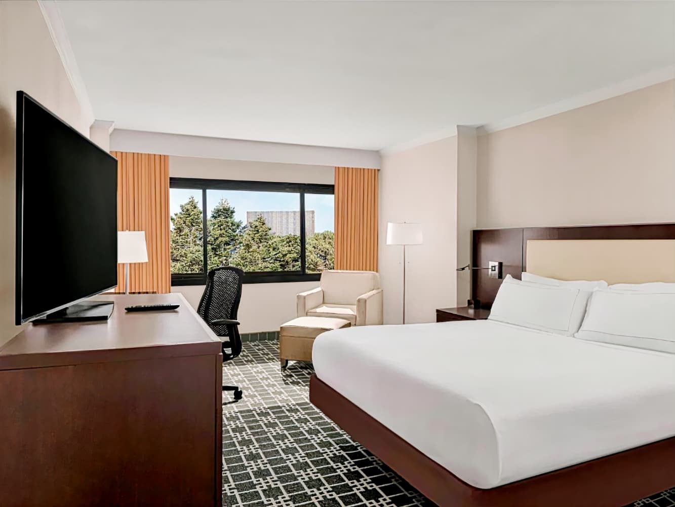 DoubleTree by Hilton Hotel Fort Lee - George Washington Bridge