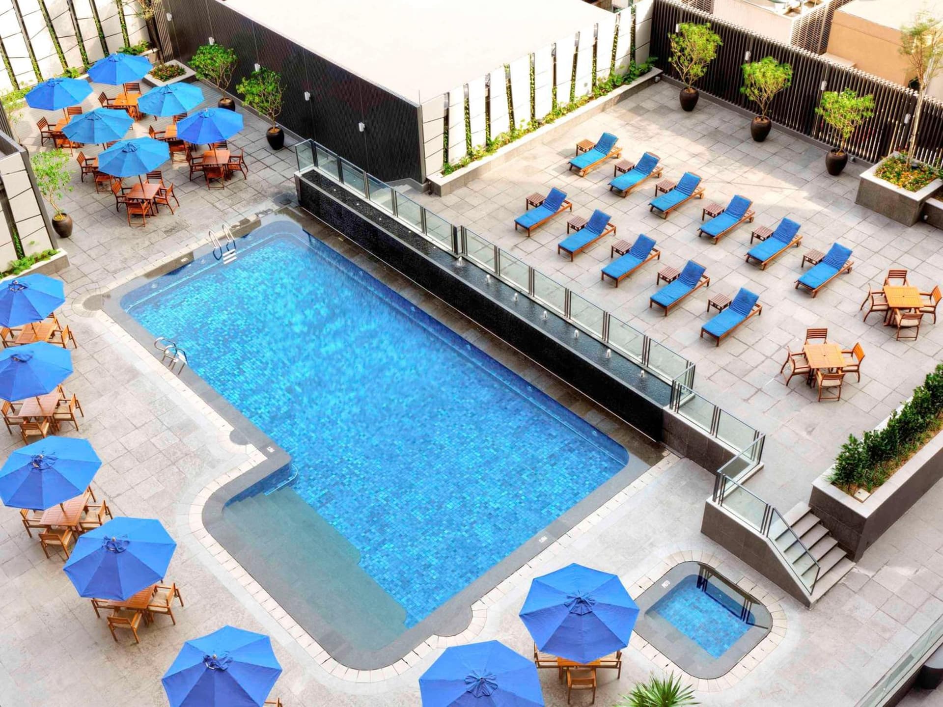 Grand Mercure Singapore Roxy