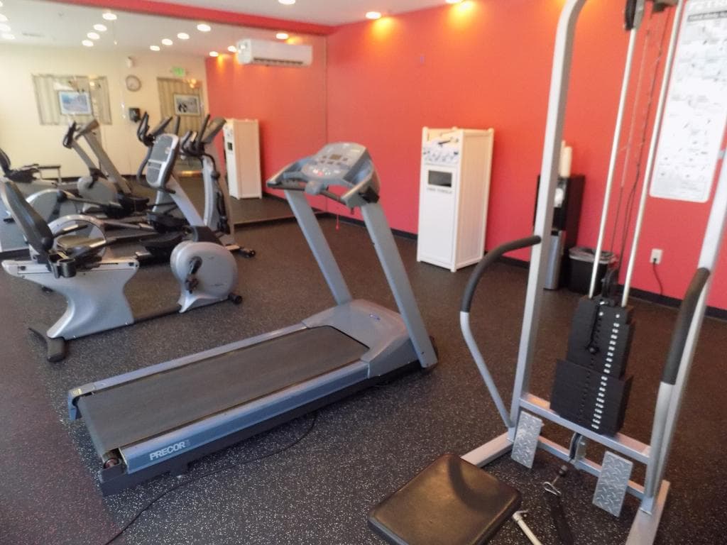 Ramada by Wyndham Burbank Airport