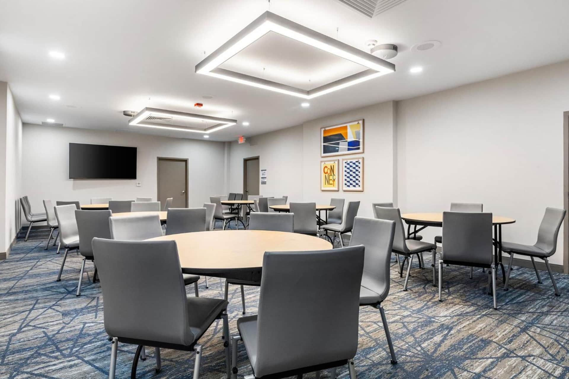 Holiday Inn Express Van Nuys
