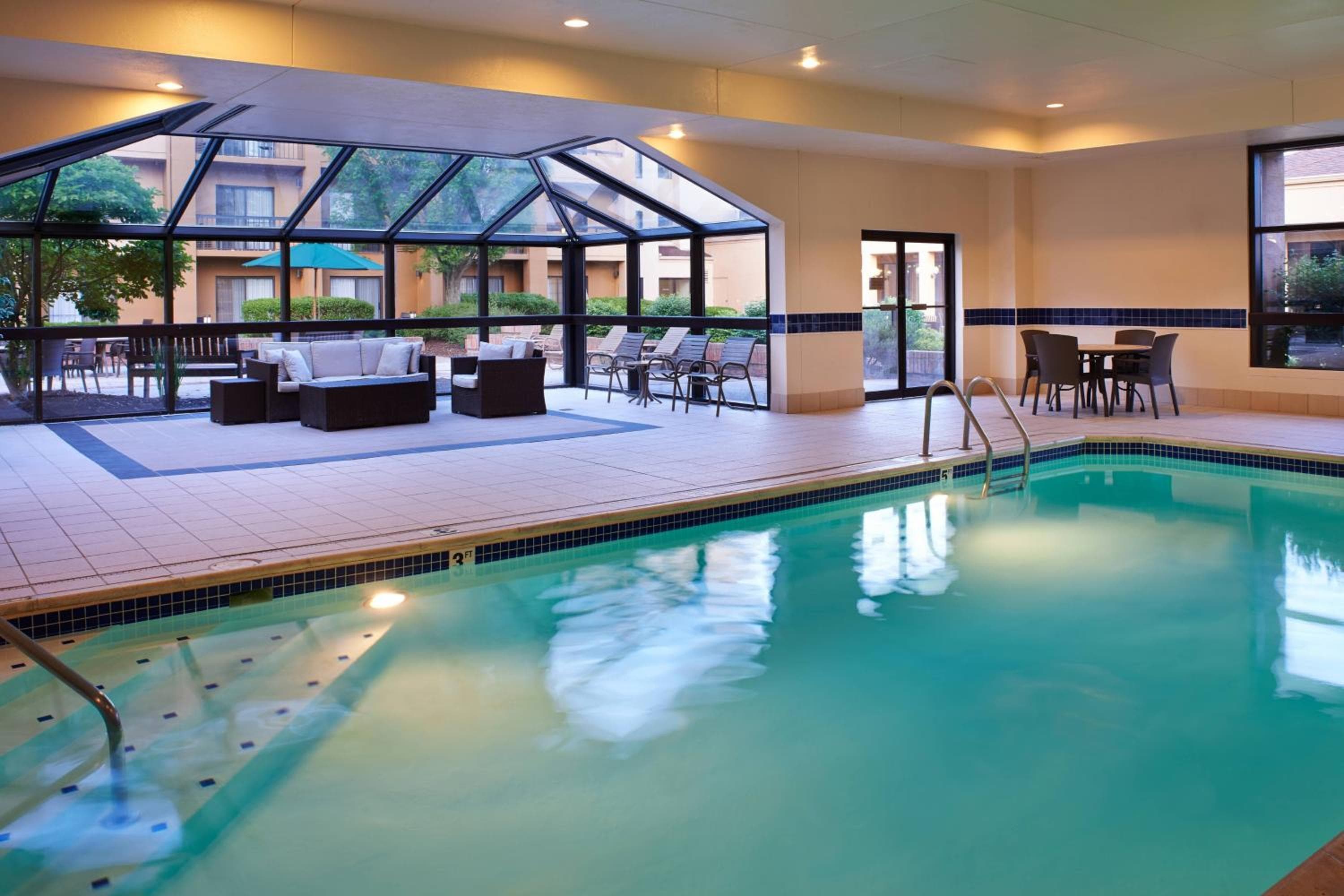 Courtyard Columbus Worthington