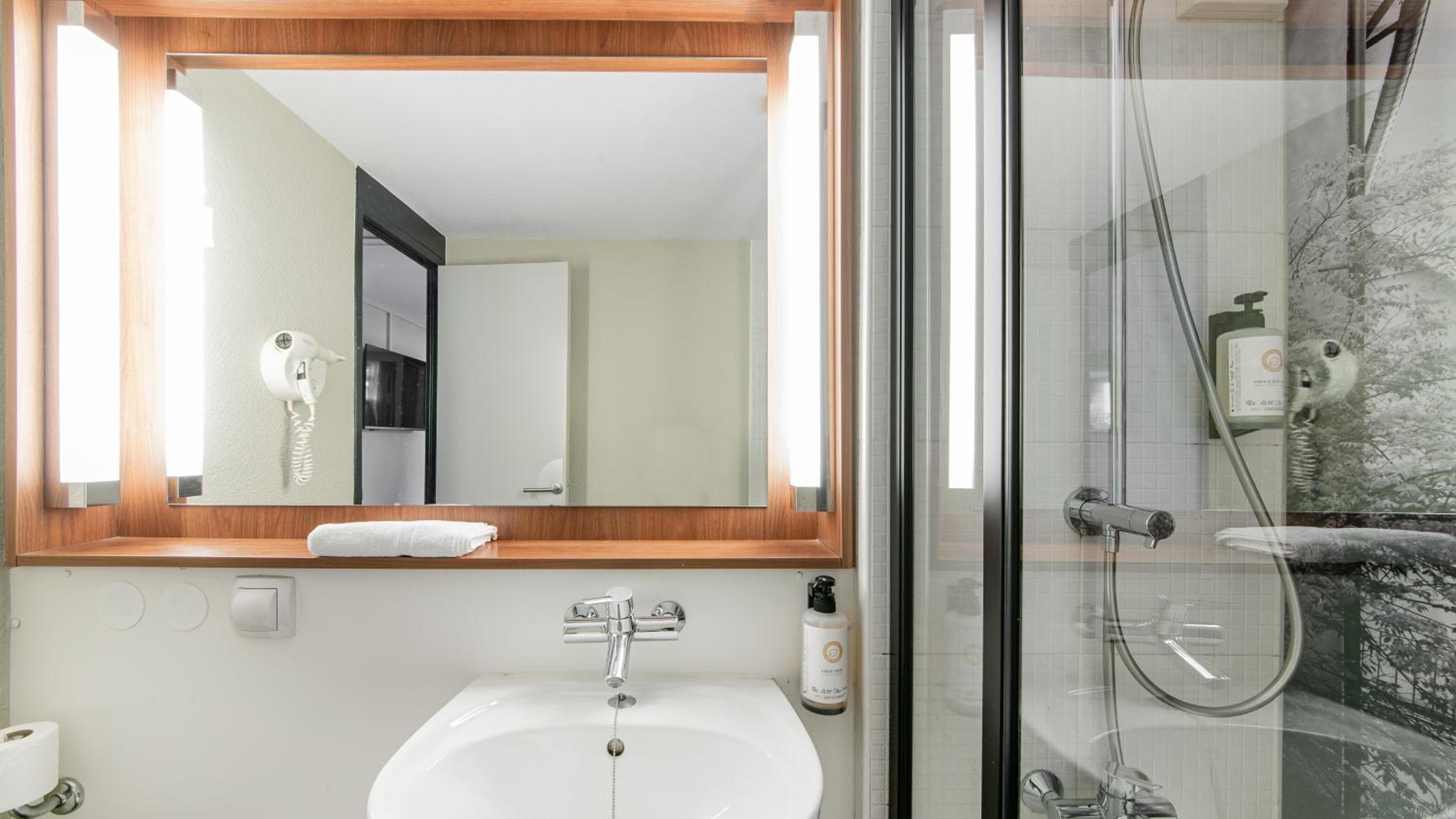 Campanile Poitiers Sud Aéroport