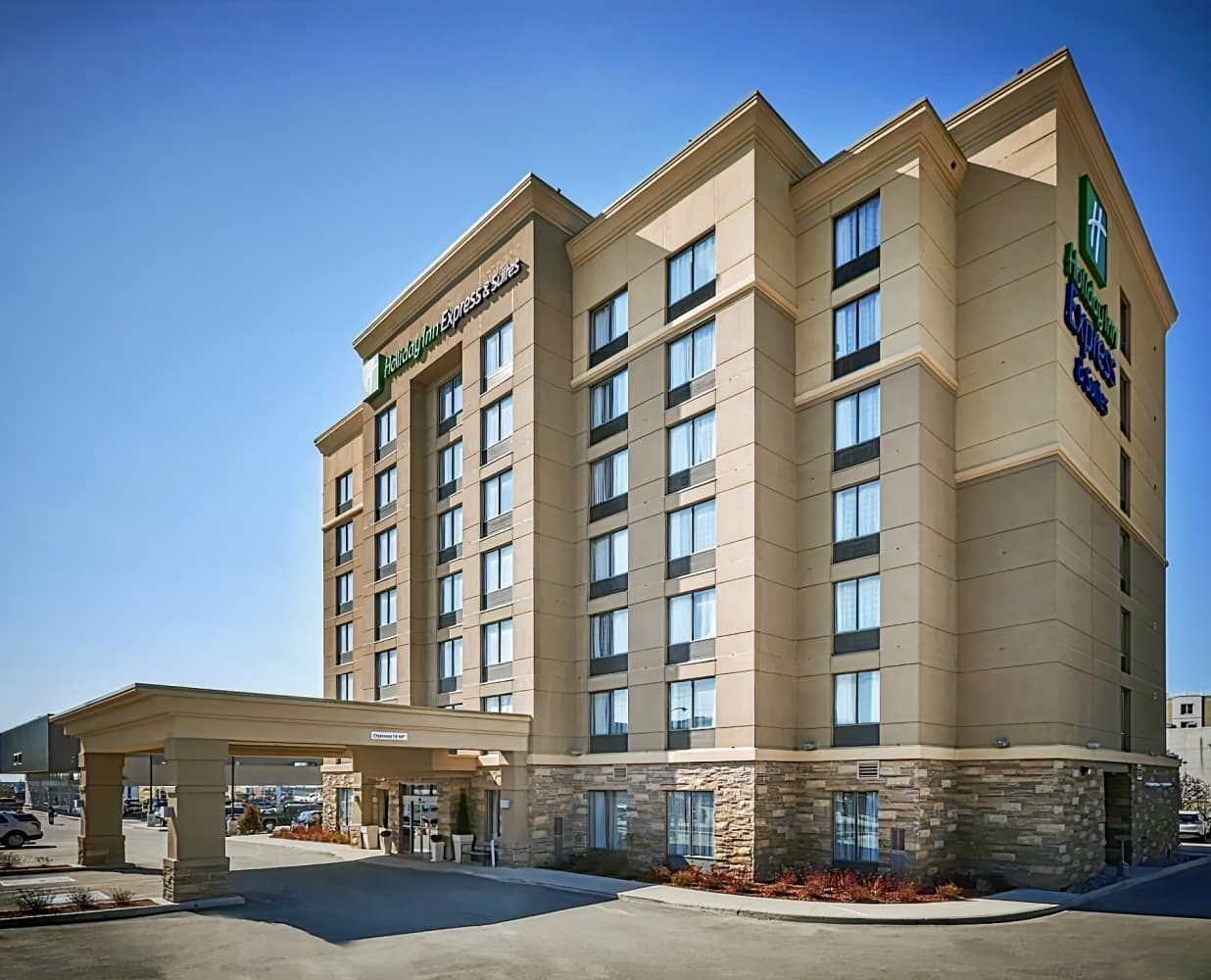 Holiday Inn Express and Suites Timmins