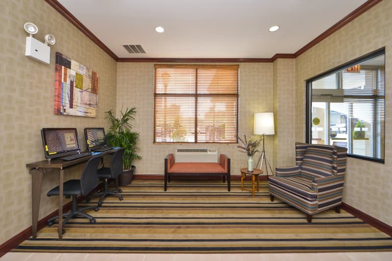 Holiday Inn Express LaGuardia "(doublon)"