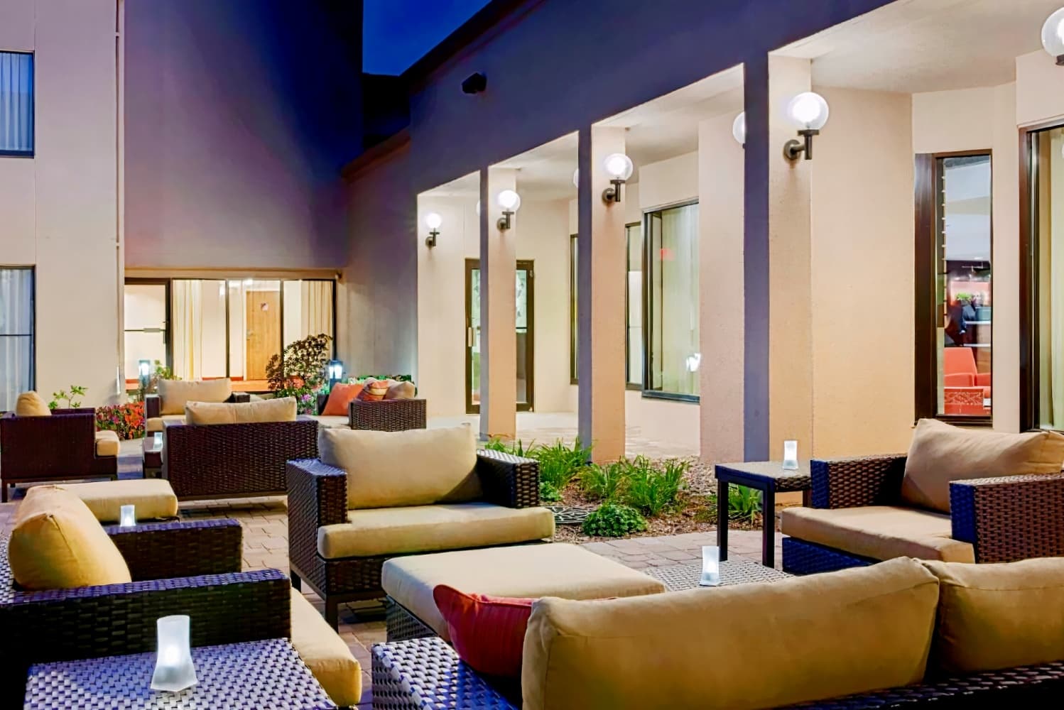 Sonesta Select Milwaukee Brookfield