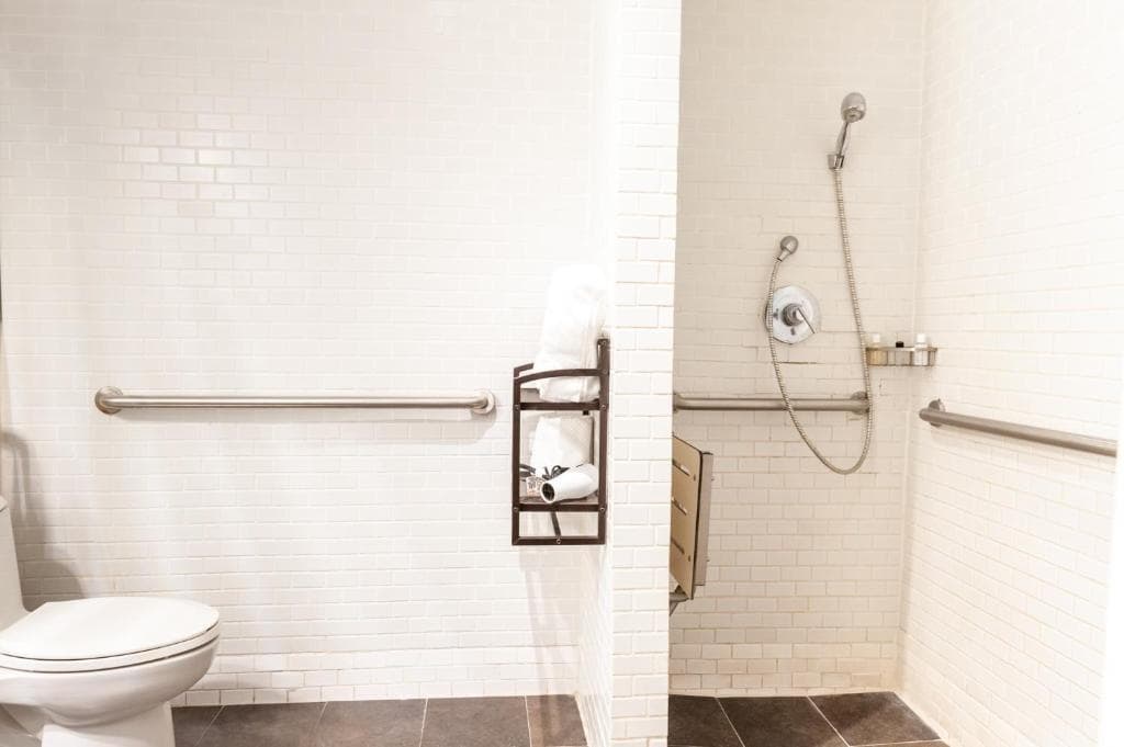 Catalina Hotel & Beach Club