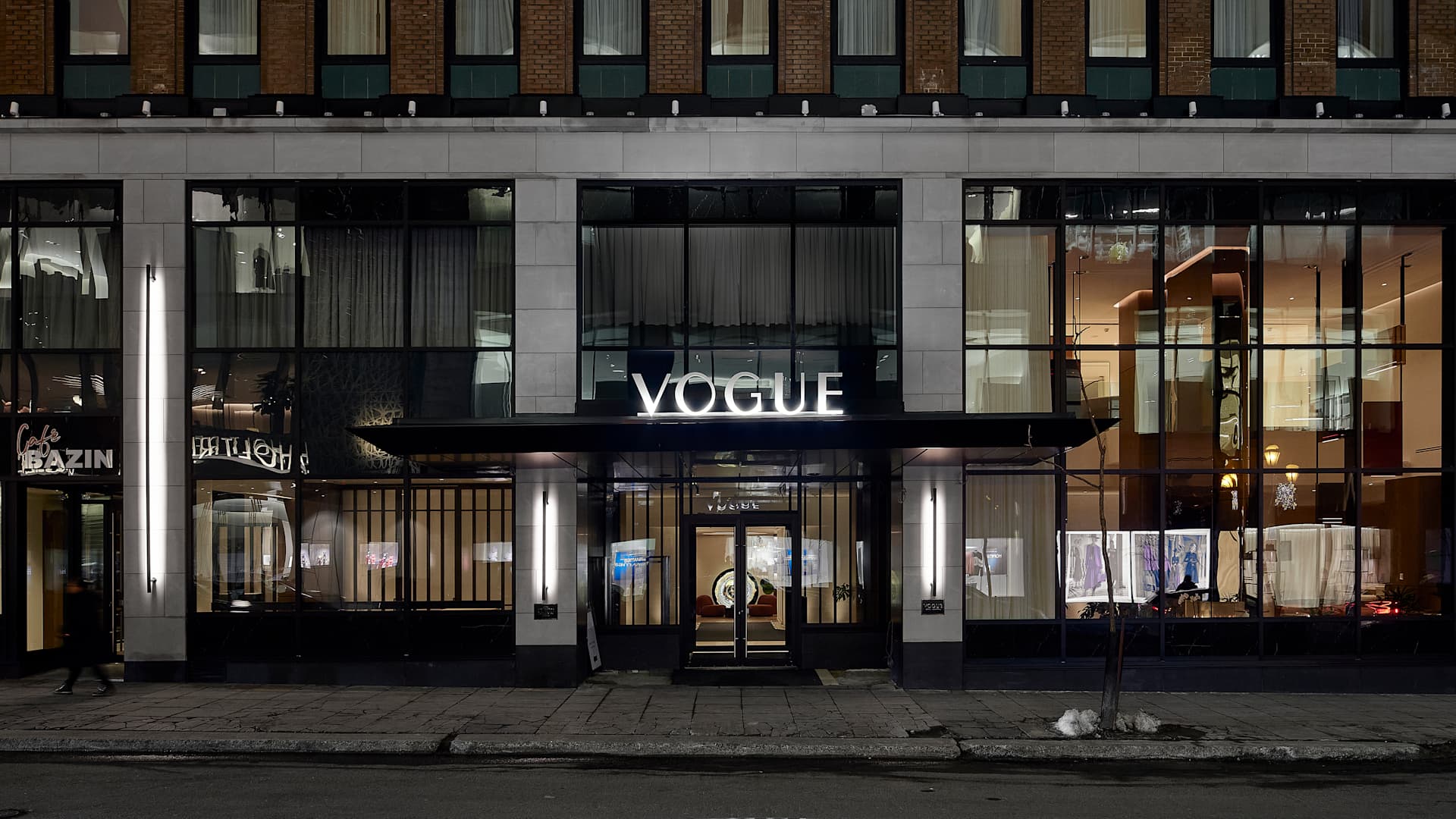 Vogue Hotel Montreal Downtown, Curio Collection by Hilton