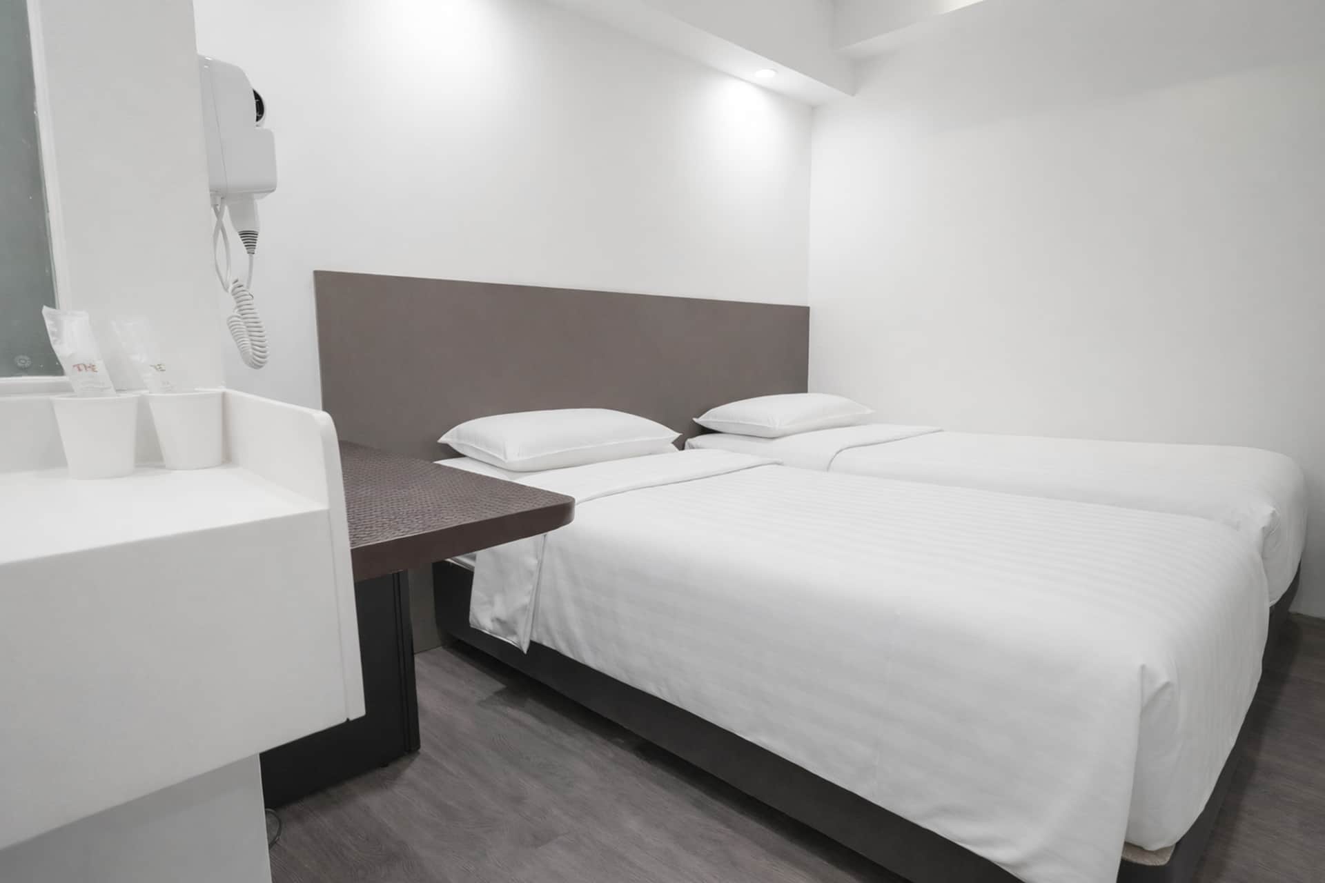A Hotel Dickson