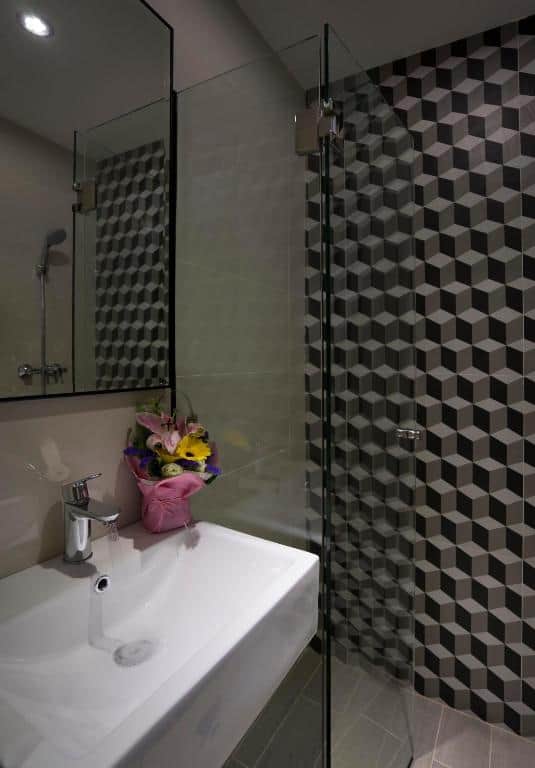 Hotel 81 Premier Hollywood