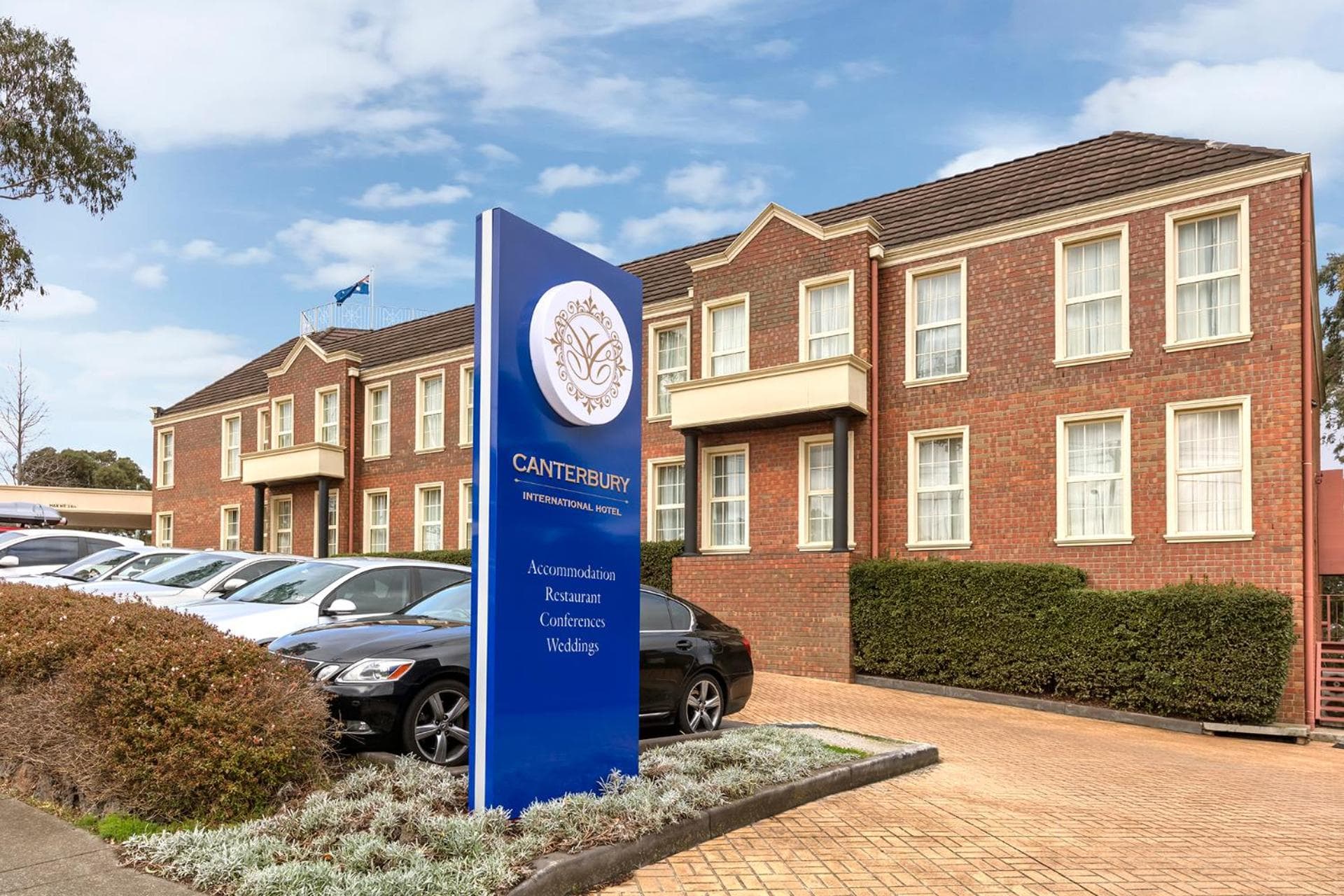 Canterbury International Hotel