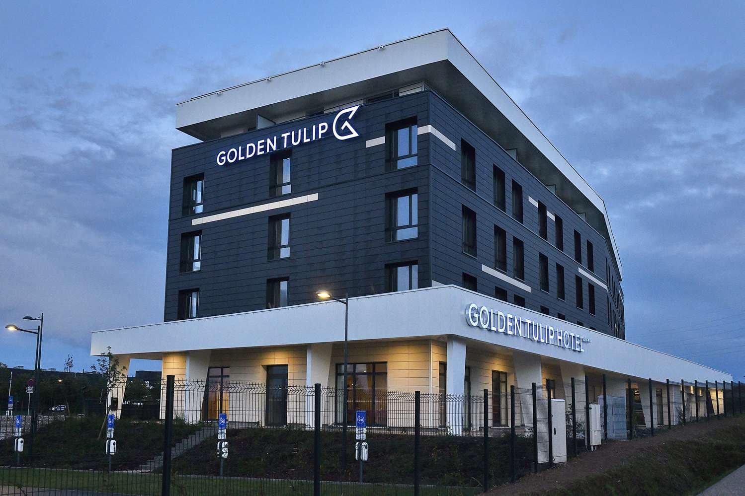Golden Tulip Reims
