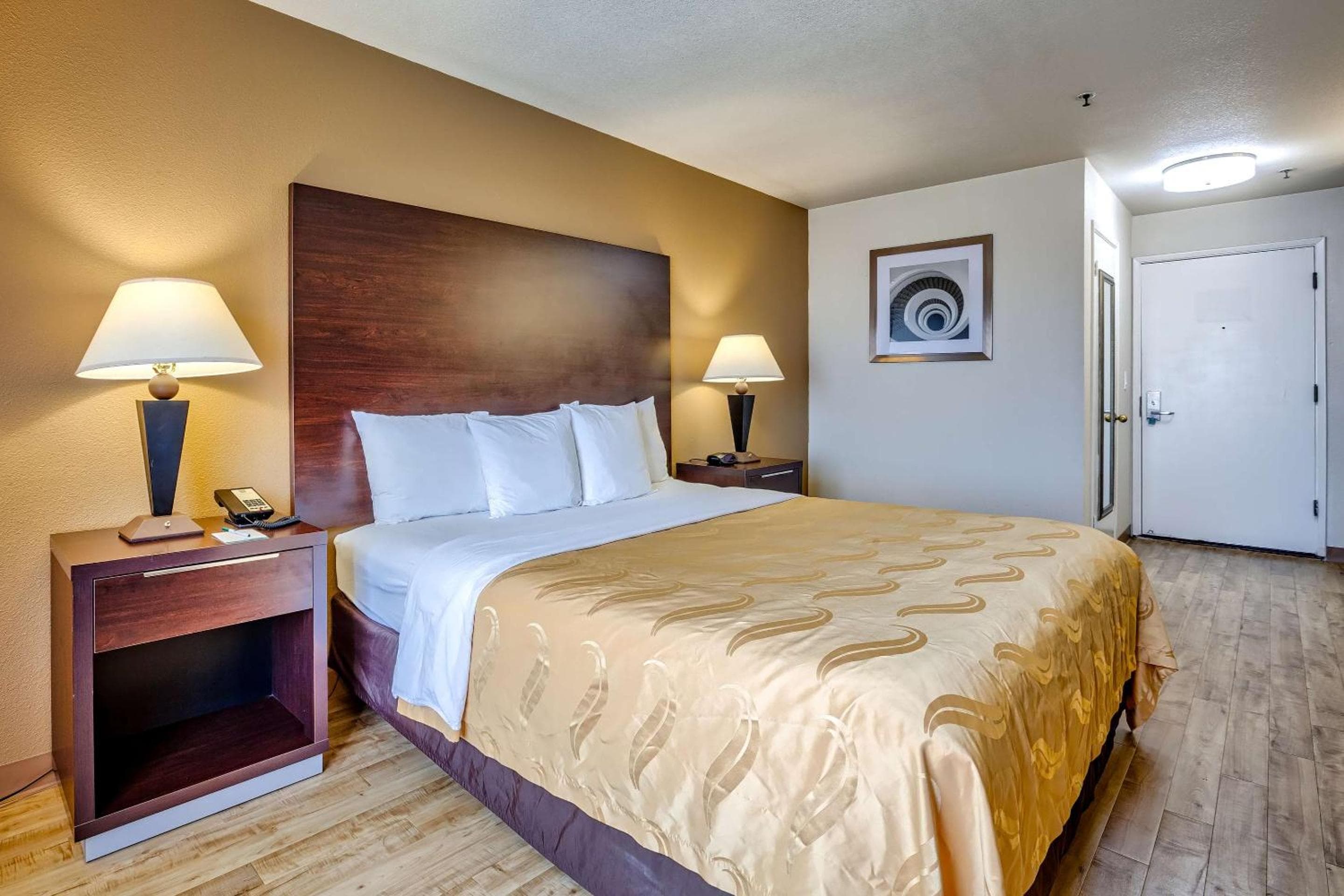 Quality Inn near Six Flags Discovery Kingdom-Napa Valley
