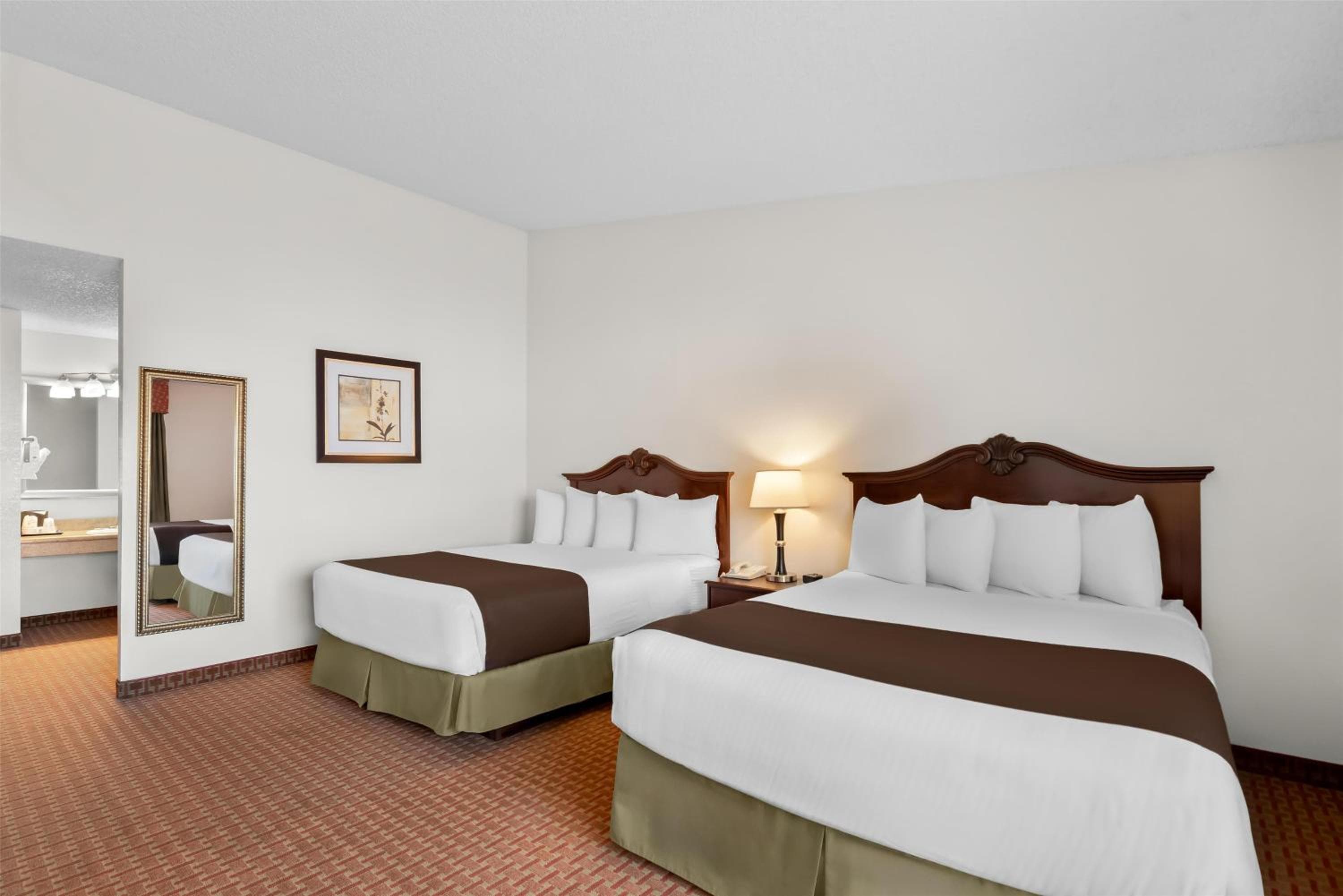 Best Western CHIEFTAIN INN