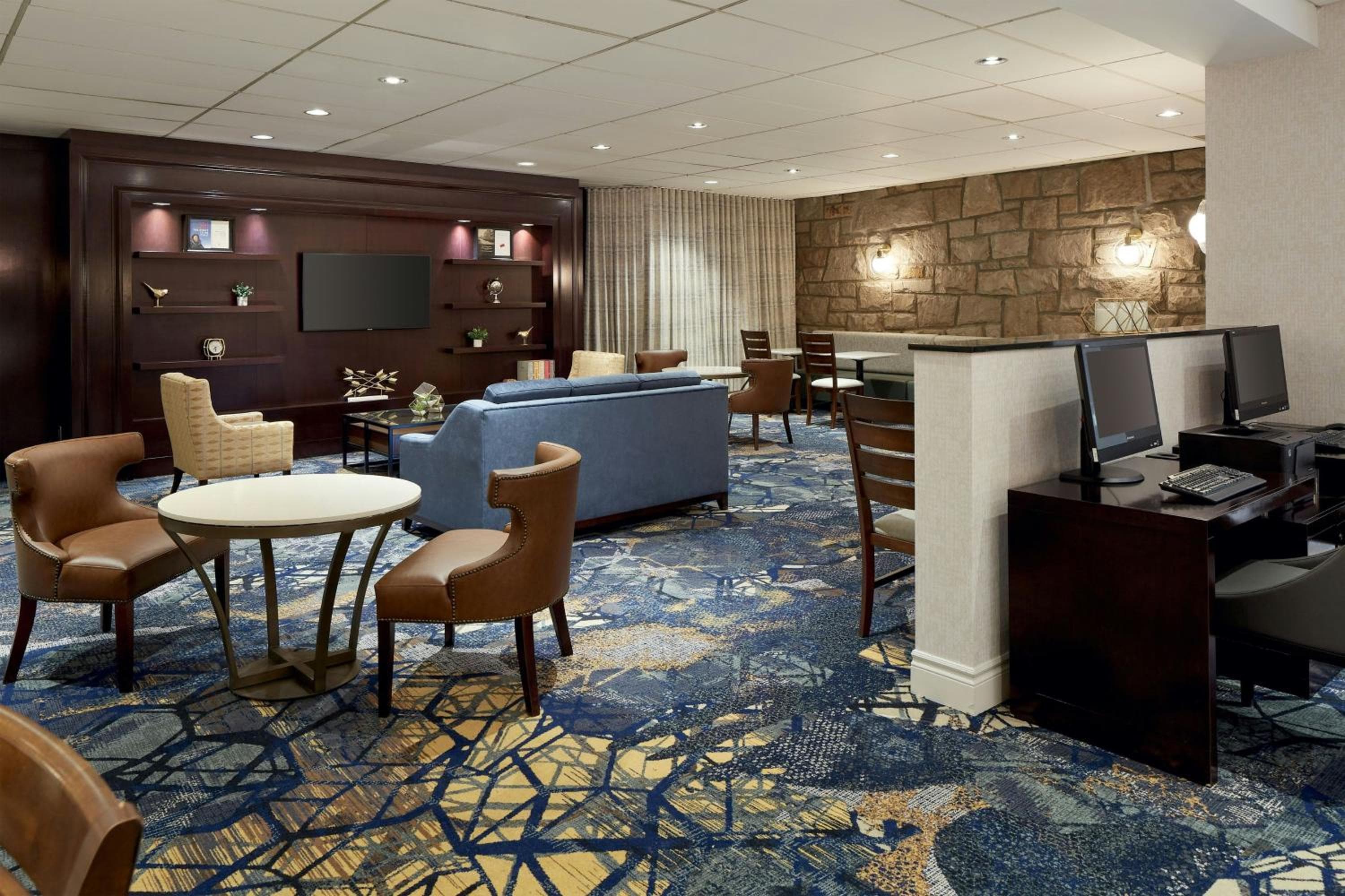 Sheraton Montreal Airport Hotel