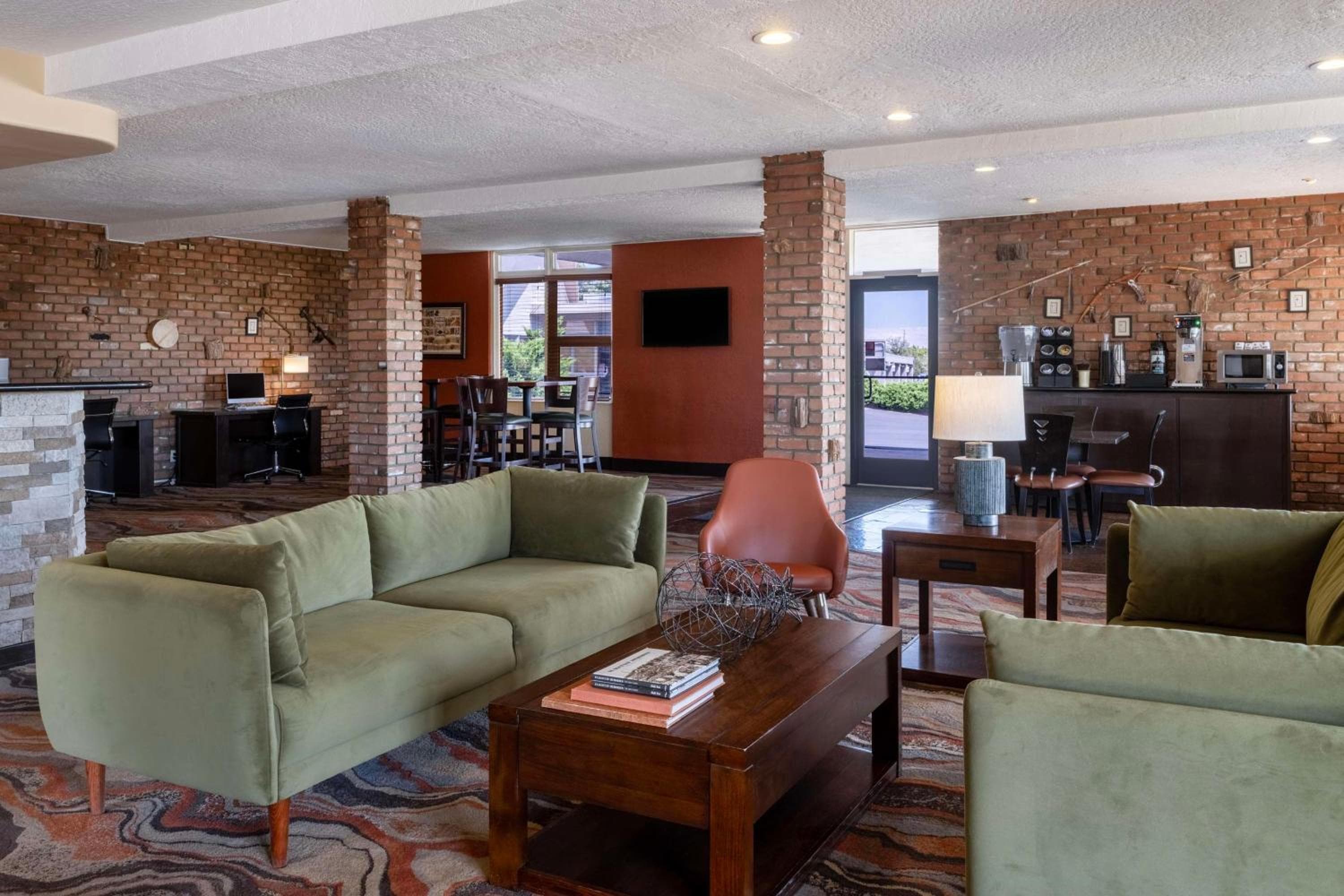 Best Western Pony Soldier Inn & Suites