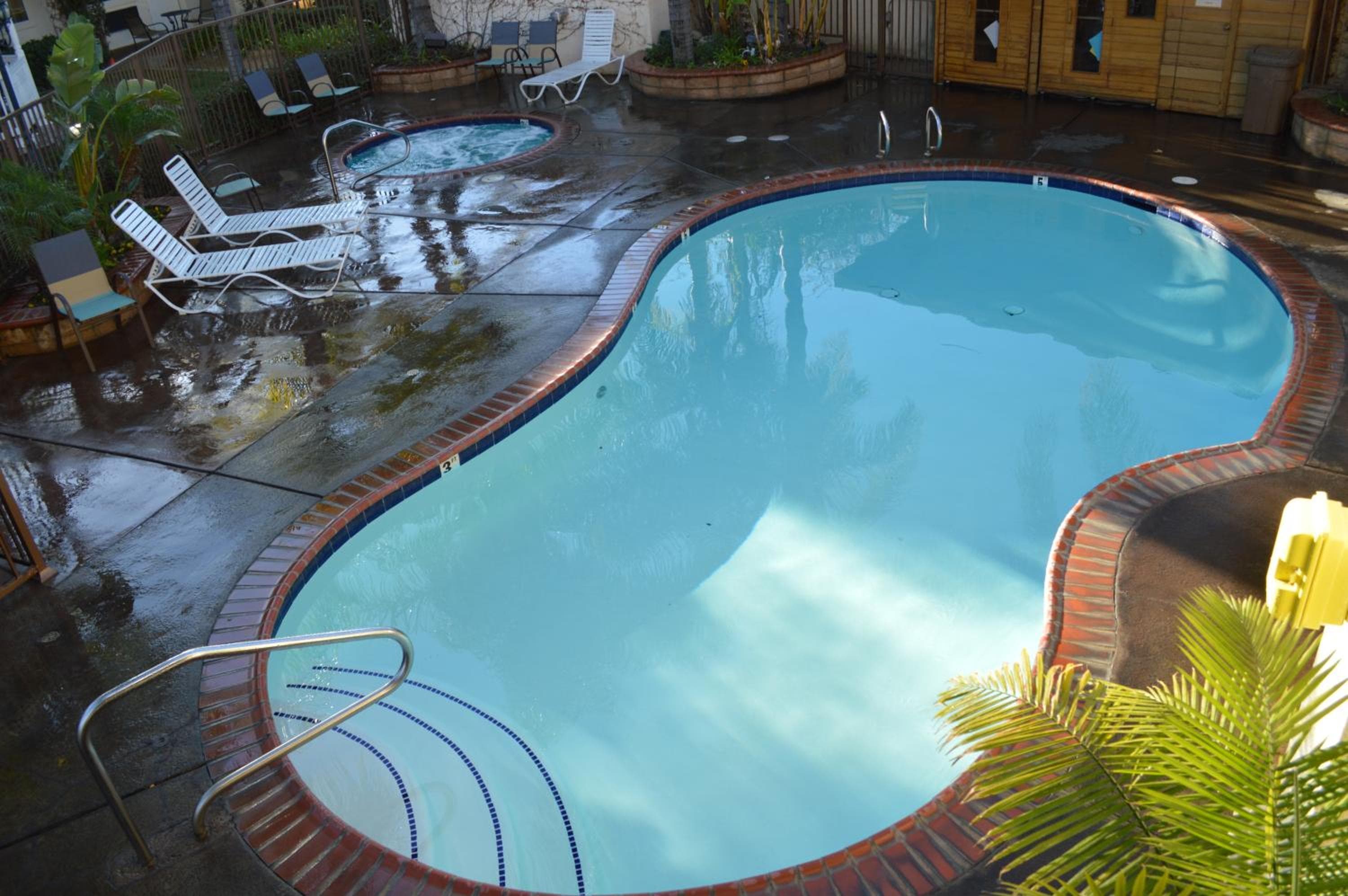 Dynasty Suites Redlands