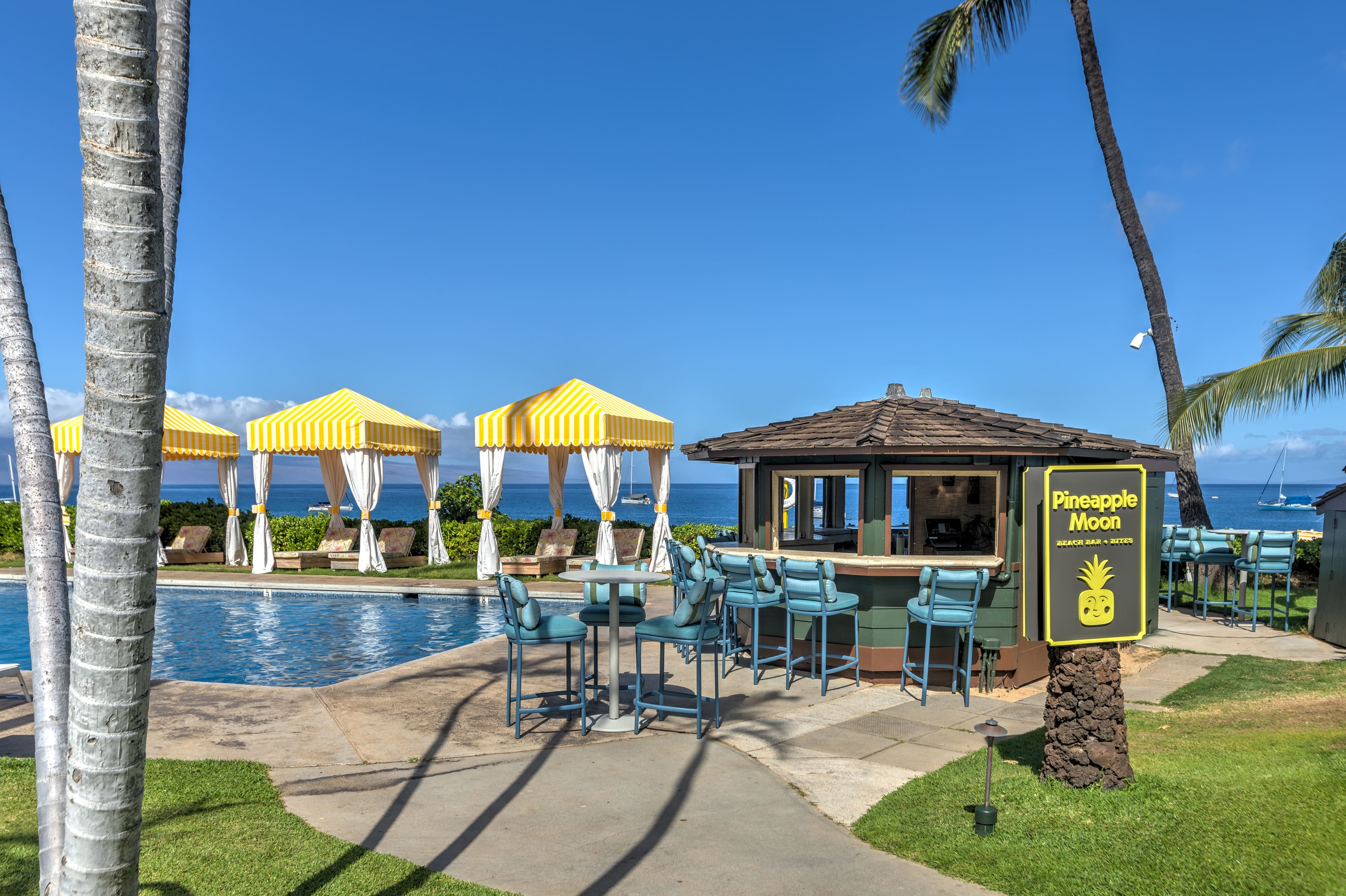 Royal Lahaina Resort & Bungalows