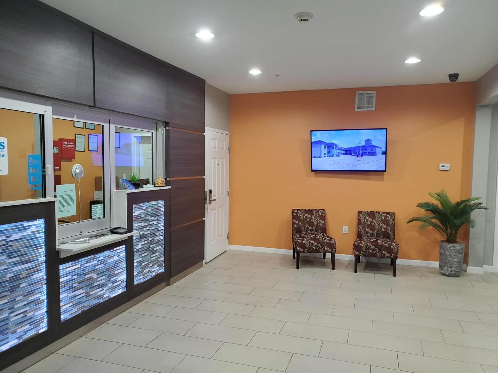 Haven Inn & Suites Willowbrook