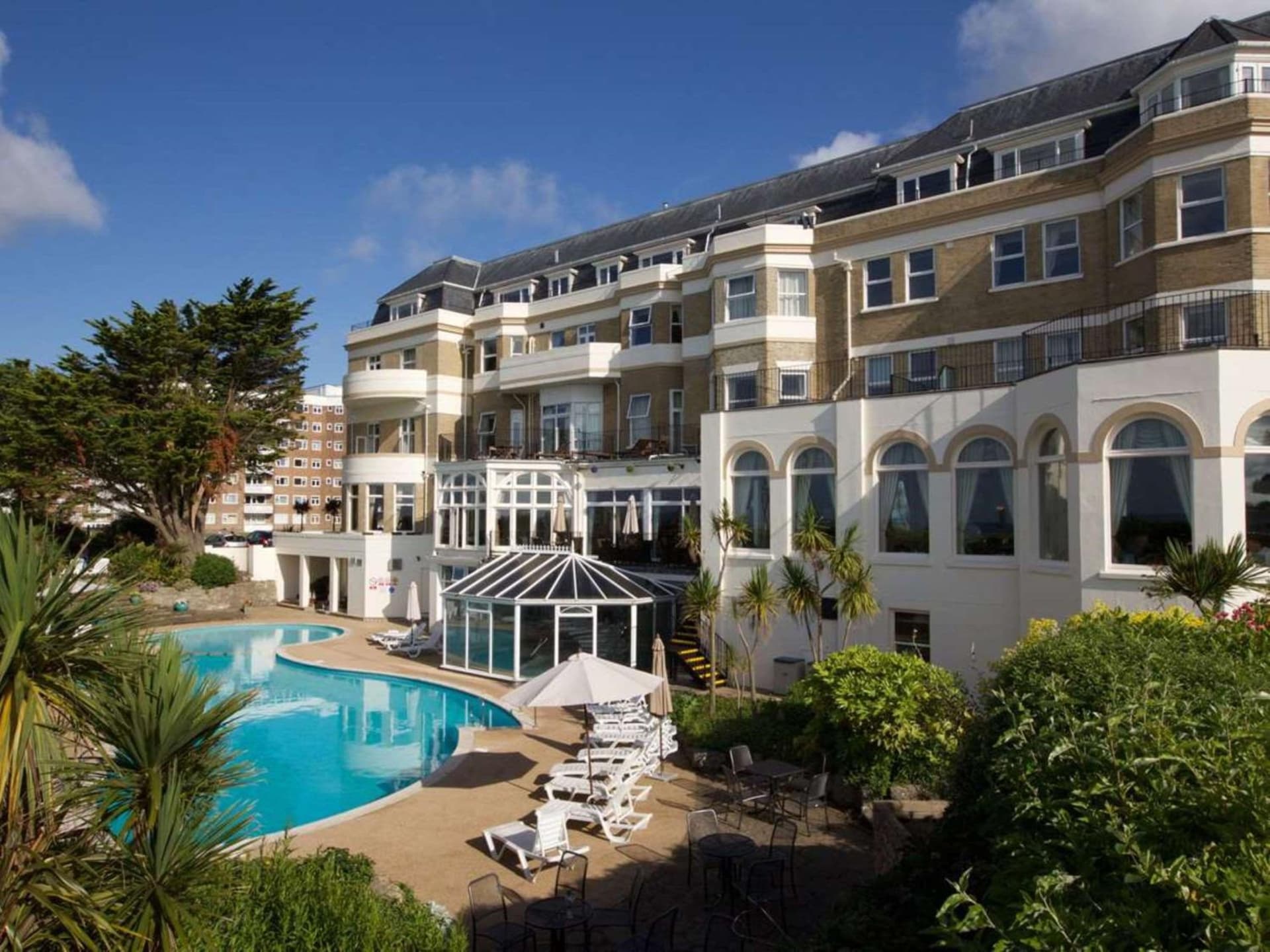 Bournemouth Carlton Hotel, By Belvilla