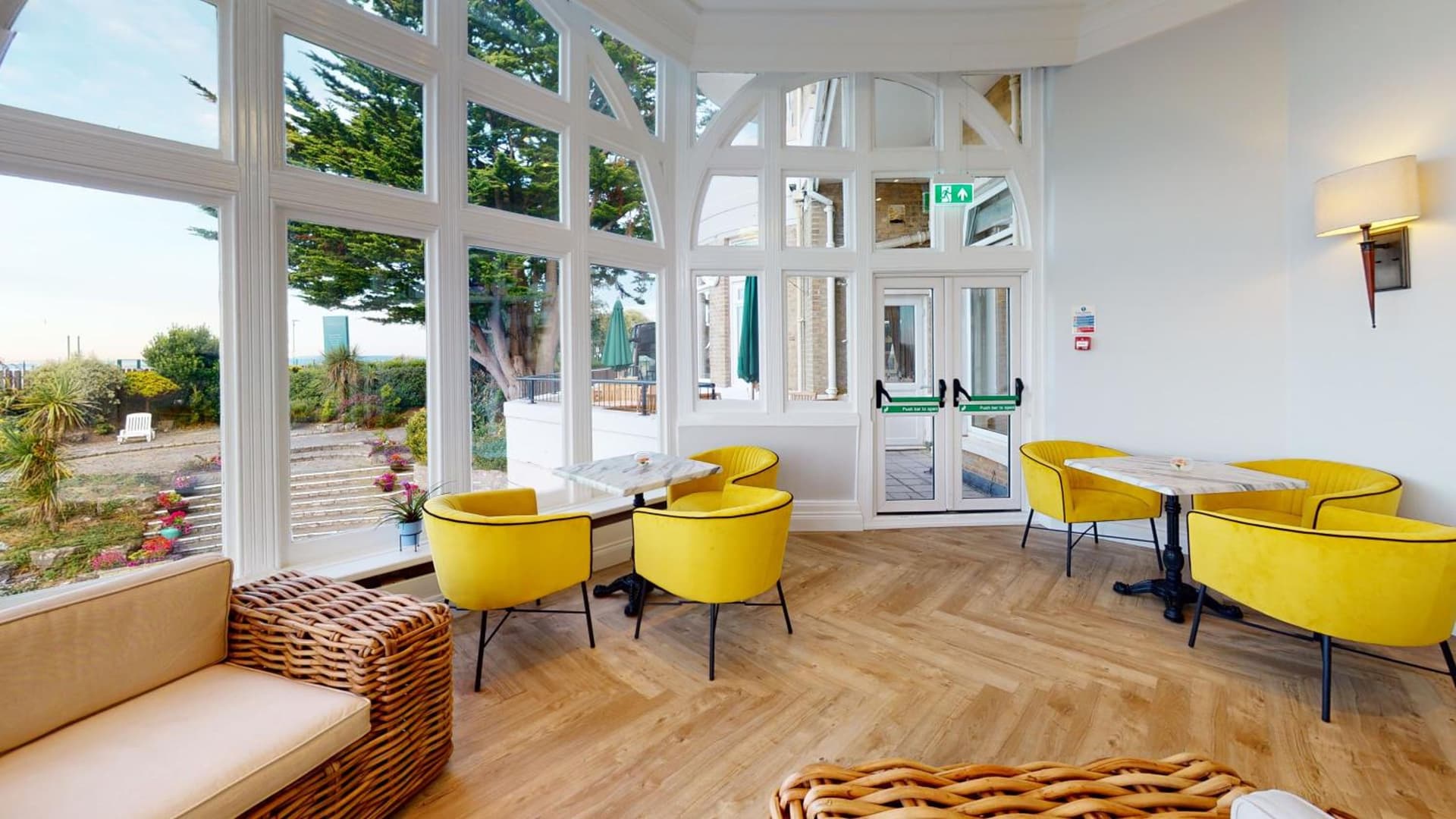 Bournemouth Carlton Hotel, By Belvilla
