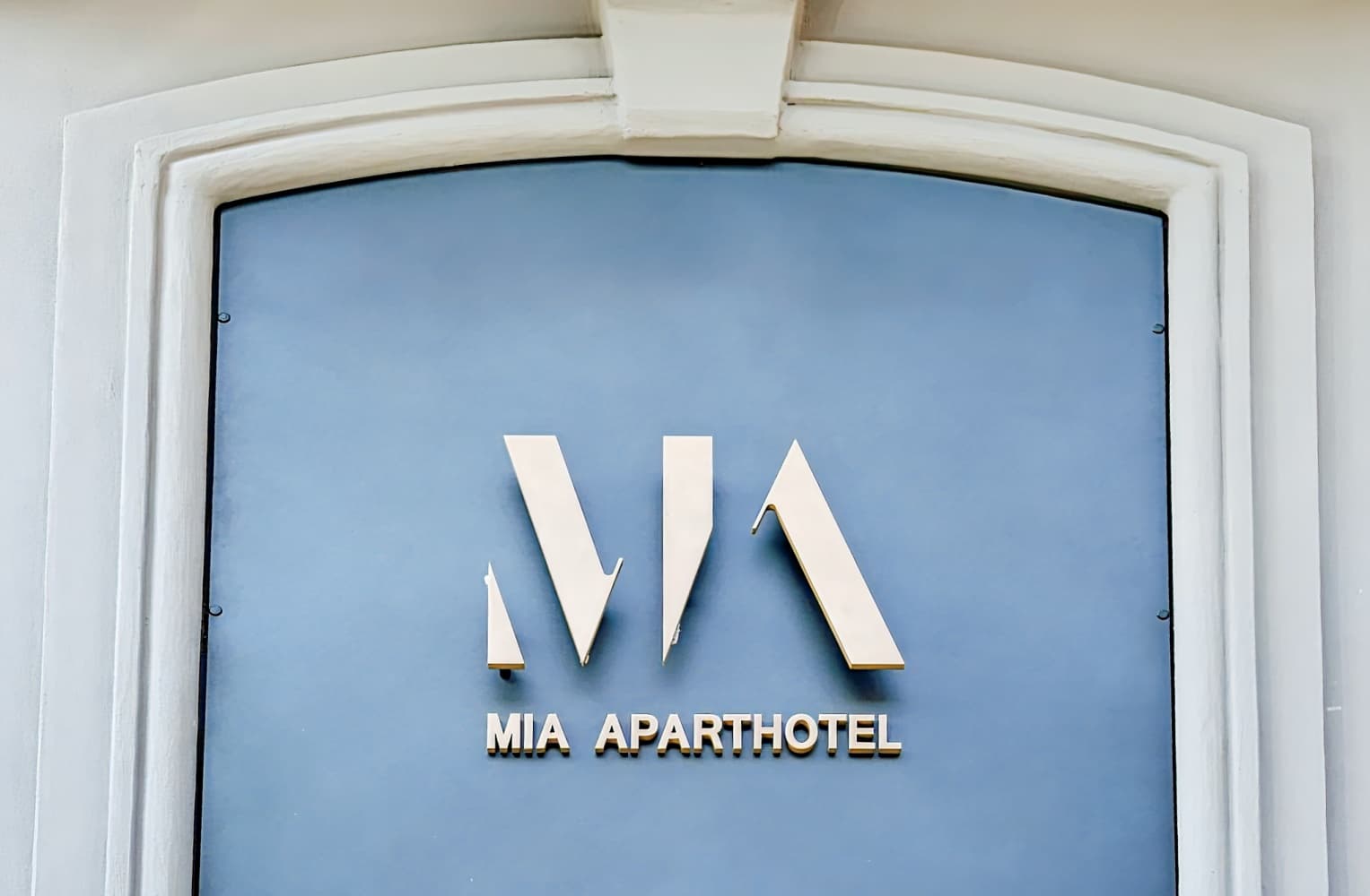 Mia Aparthotel